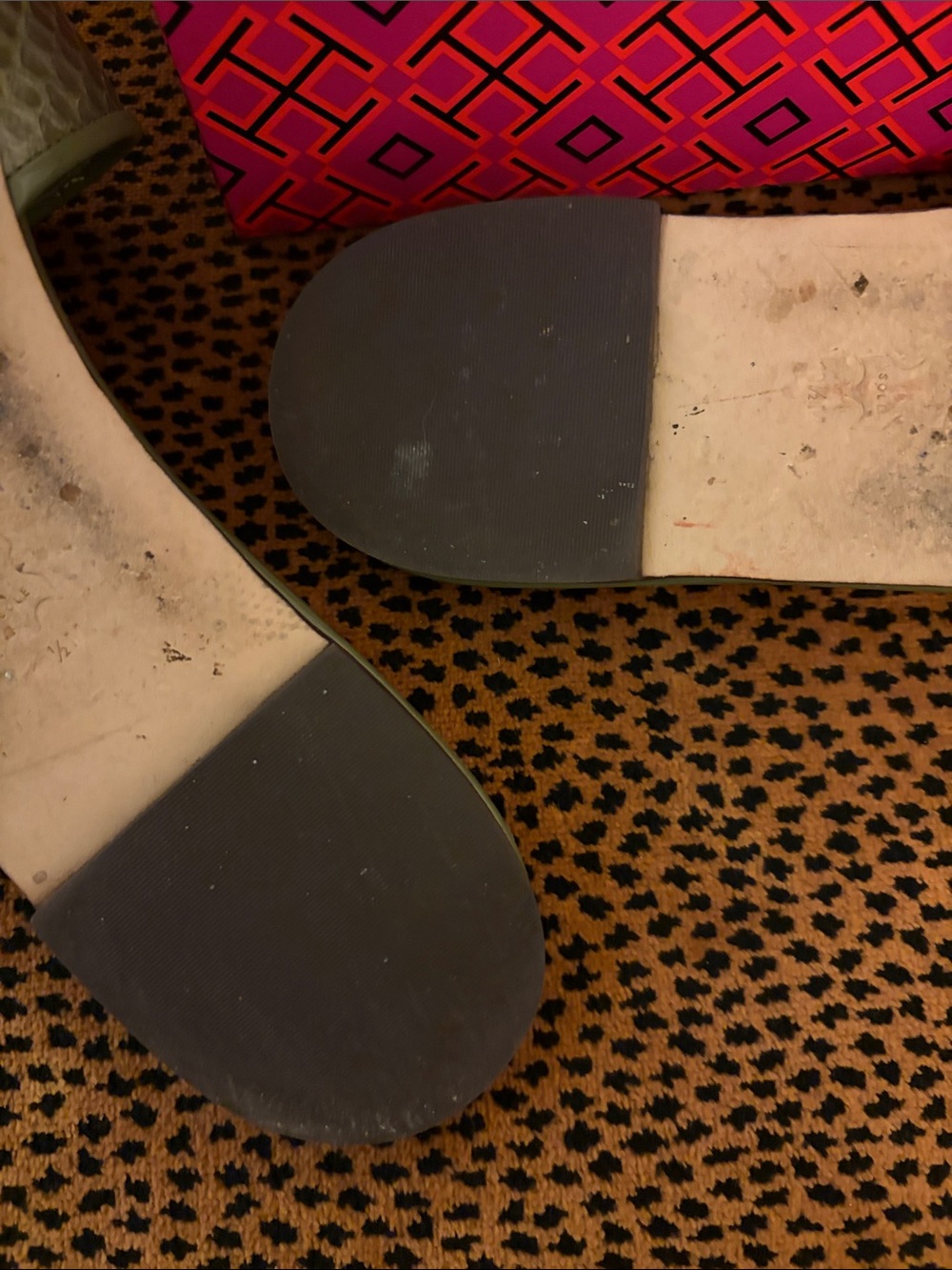 Tory Burch Olive Green Slide Sandals with Gold Logo - Picture 2 of 4